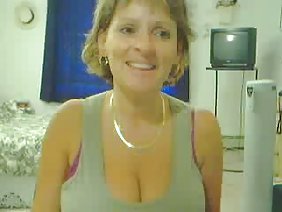 角質のブロンドは、ポルノのキャスティングで彼女の運を試して、ファックする彼女のスキルを持つ人を驚かせ、負けないと、男は、弾性とタイトな肛門の穴の女装