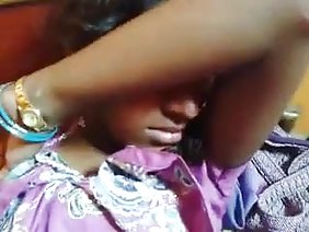 飲み込むのを好む汚れた娼婦による肛門射精のスライシング