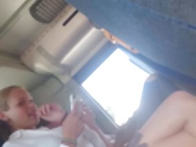 ポルノスターは2階に恋人を見つけた