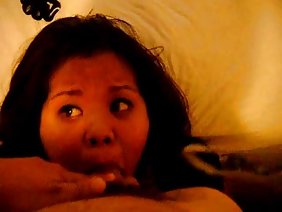 彼らのチョコレートレズビアンの愛を持つ若い黒人女性