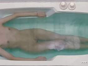 友人がこの恋人の会を組織した