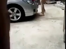 大きなお尻と大量のおっぱいを持つブラジル人の熟女は、